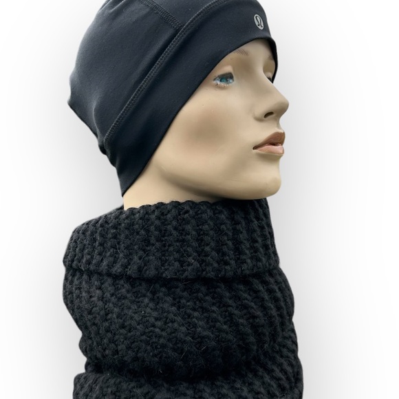 Wilfred Alpaca Blend Infinity Scarf - Picture 7 of 13